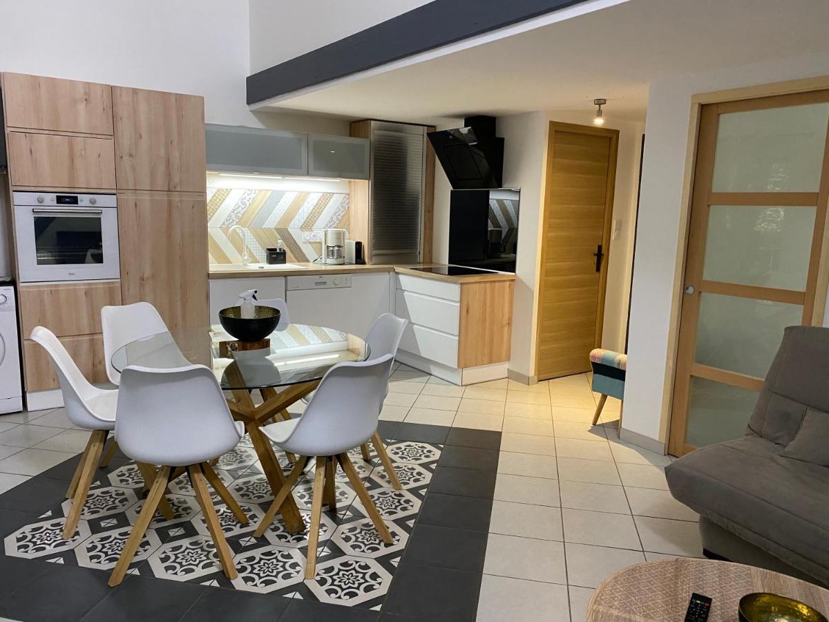 Appartement Cosy - Les Ecureuils Ares Bagian luar foto