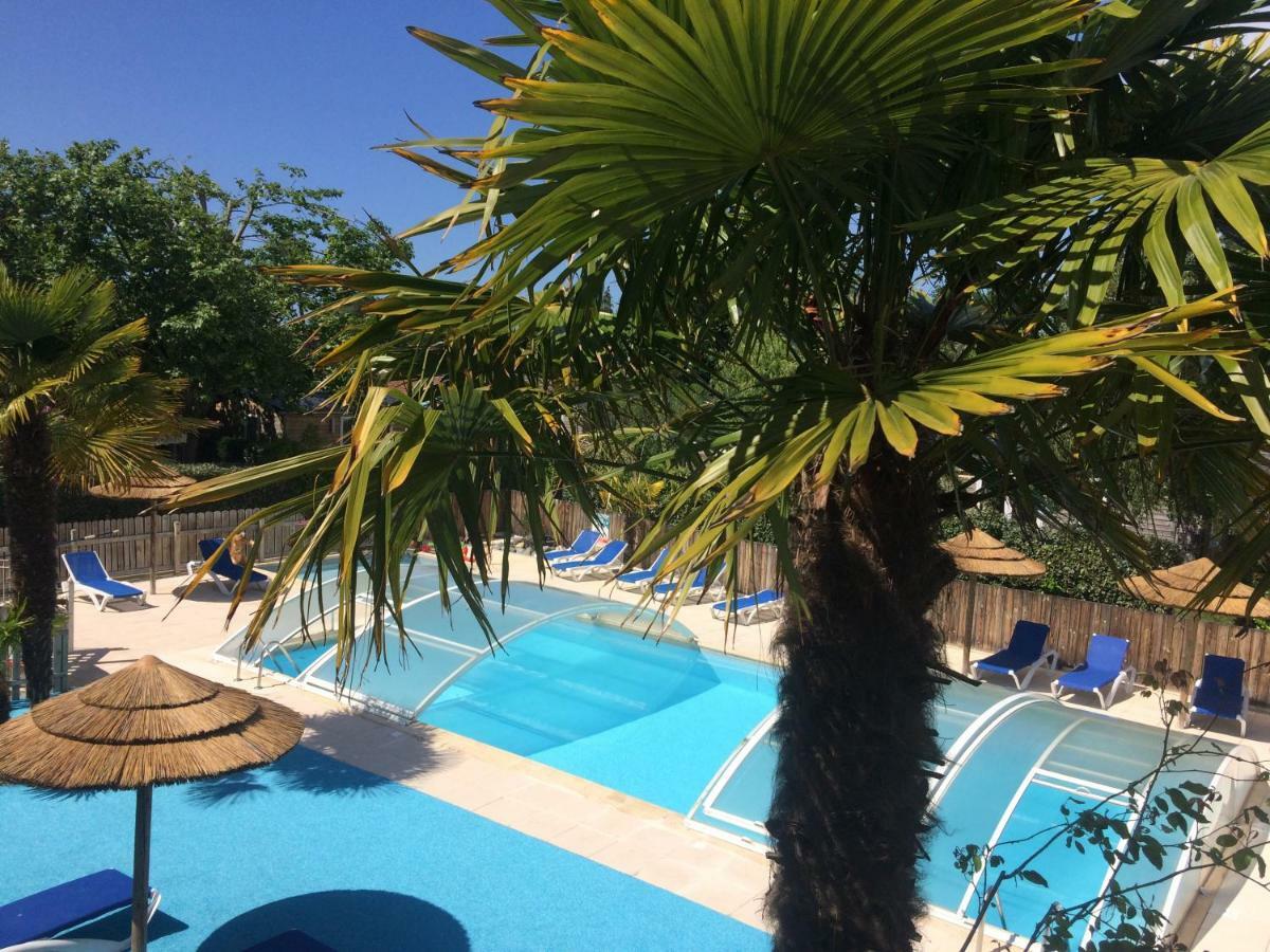 Appartement Cosy - Les Ecureuils Ares Bagian luar foto